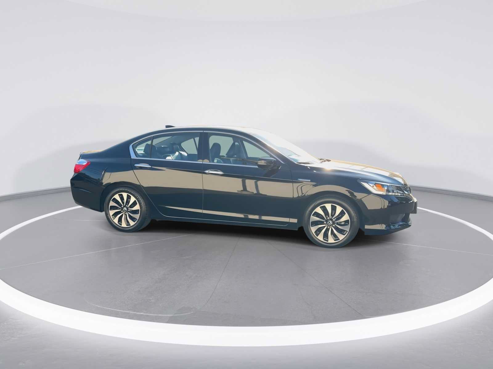 Used 2015 Honda Accord EX-L image 9