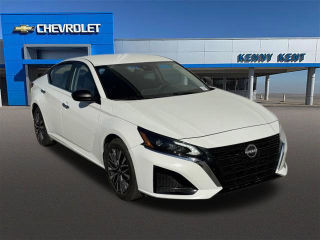 Used 2025 Nissan Altima 2.5 SV FWD image 1