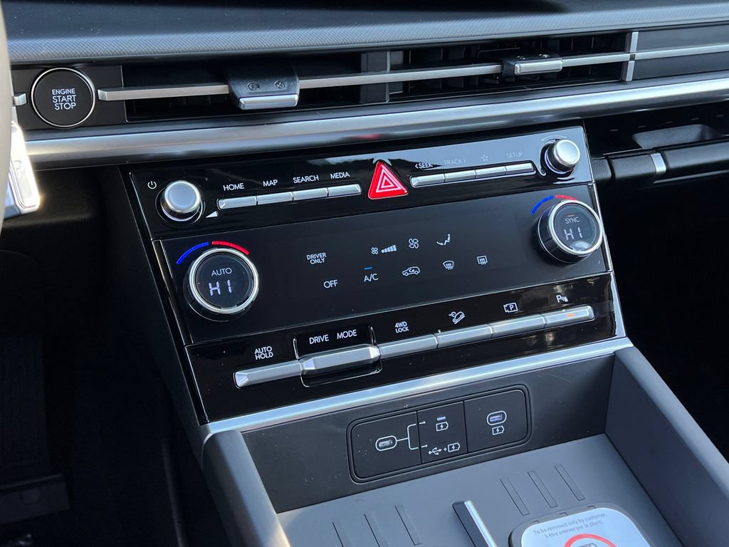 New 2026 Hyundai Santa Fe SE AWD/4WD image 15
