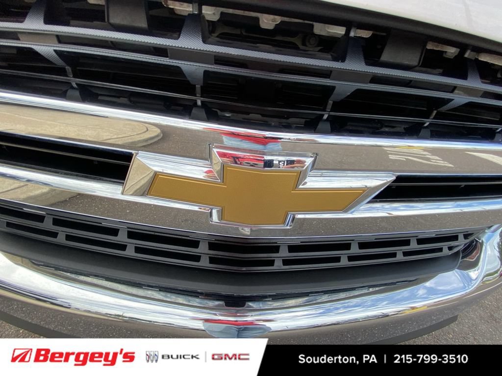 Used 2021 Chevrolet Silverado 1500 LT AWD/4WD image 35