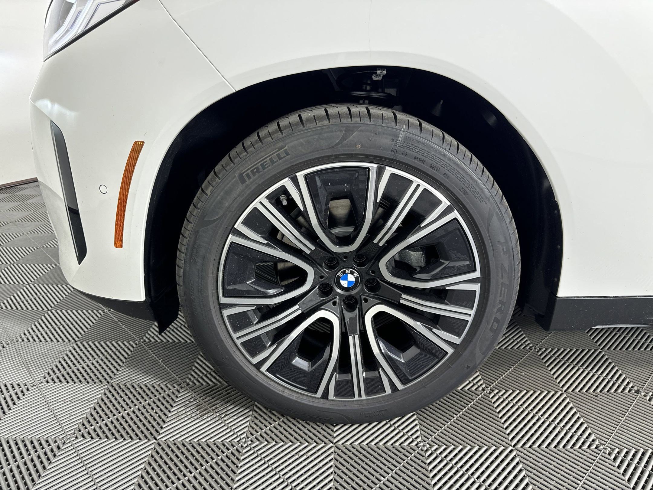 Used 2025 BMW X3 xDrive30i image 10