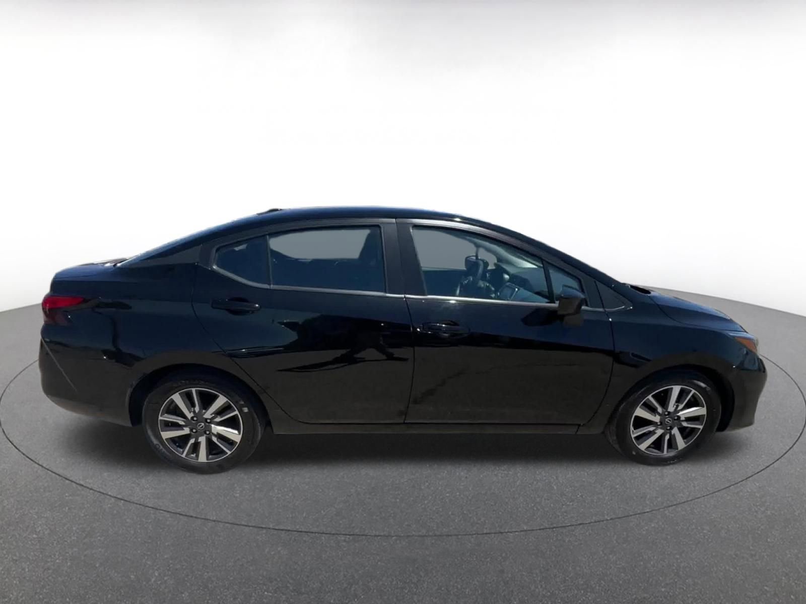 Used 2025 Nissan Versa SV FWD image 16