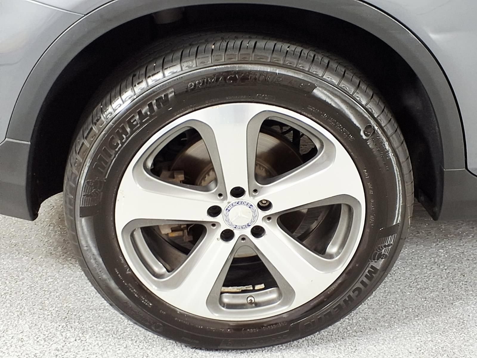 Used 2016 Mercedes-Benz GLC 300 image 4