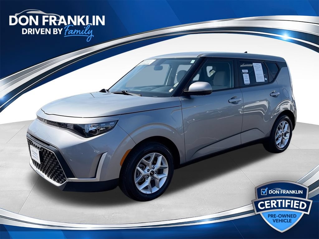 Used 2025 Kia Soul LX w/ LX Technology Package FWD image 1