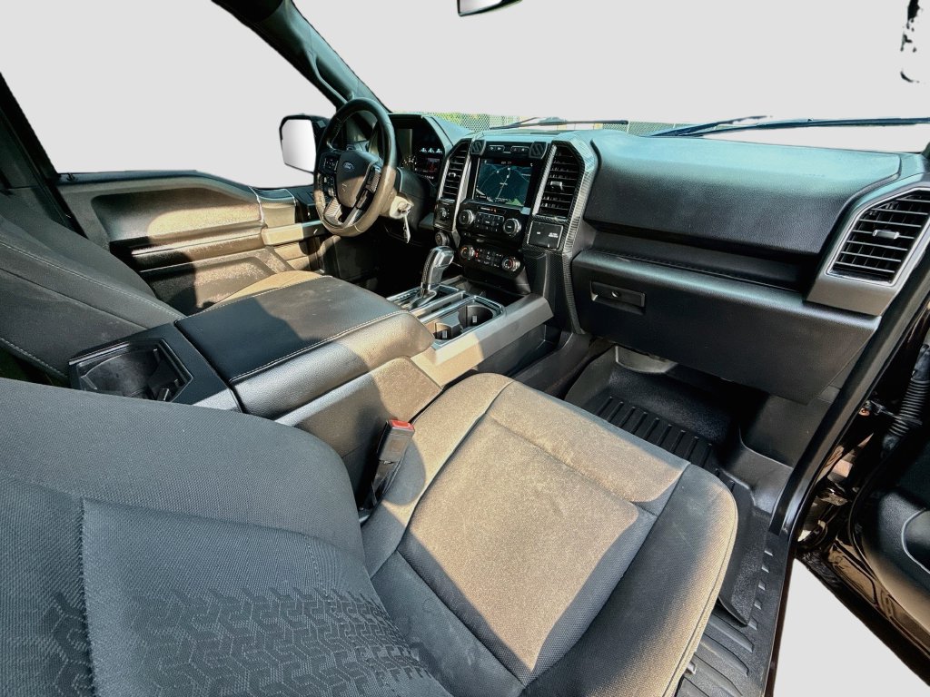 Used 2018 Ford F150 XLT w/ Equipment Group 302A Luxury AWD/4WD image 32