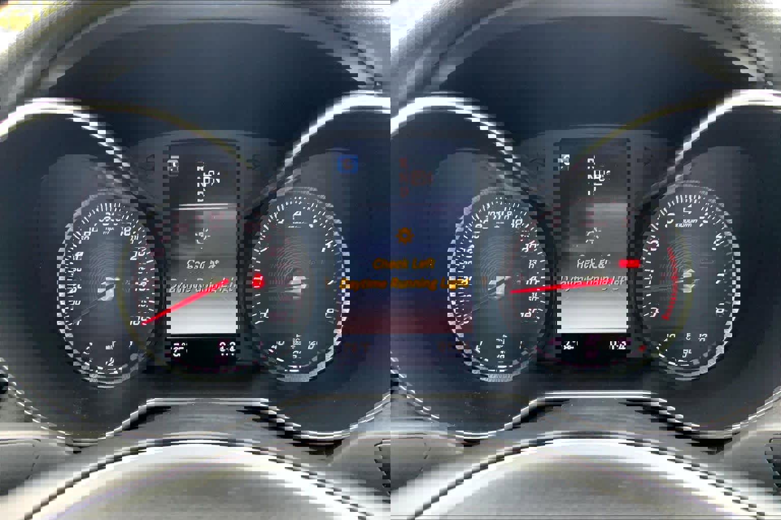 Used 2015 Mercedes-Benz C 300 Sedan image 24