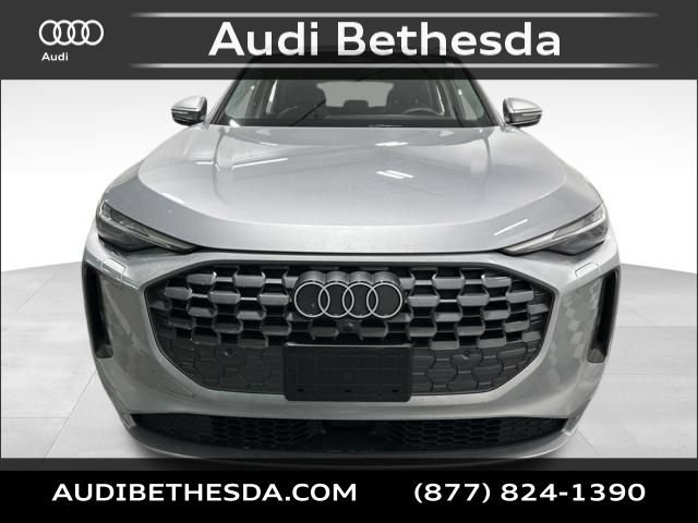 Certified 2025 Audi Q5 Premium w/ Convenience Package AWD/4WD image 2