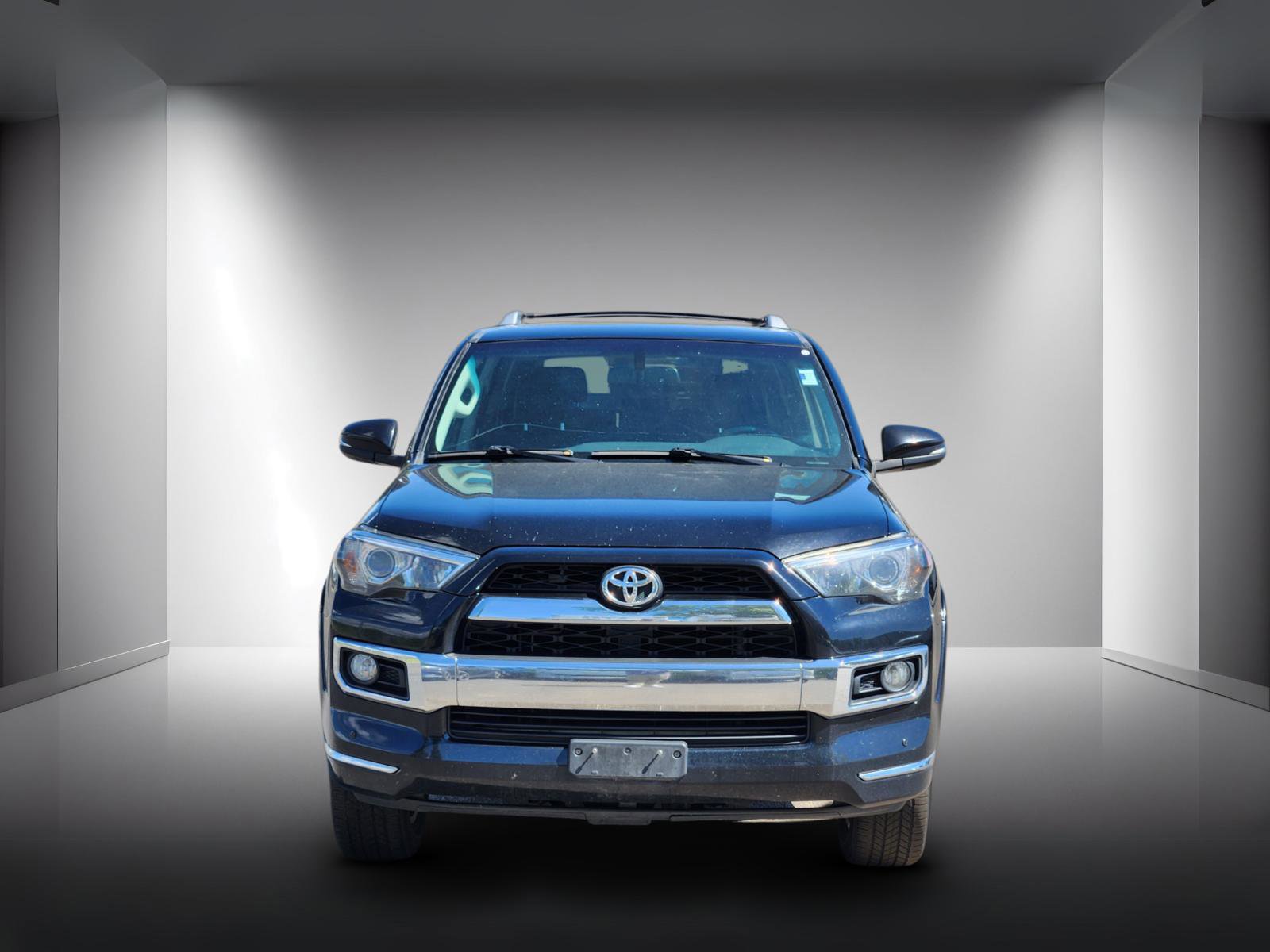 Used 2019 Toyota 4Runner Limited w/ Preferred Accessory Package AWD/4WD image 5