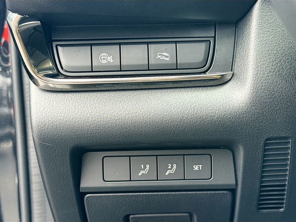 Used 2025 MAZDA CX-30 AWD 2.5 S w/ Preferred Package image 11