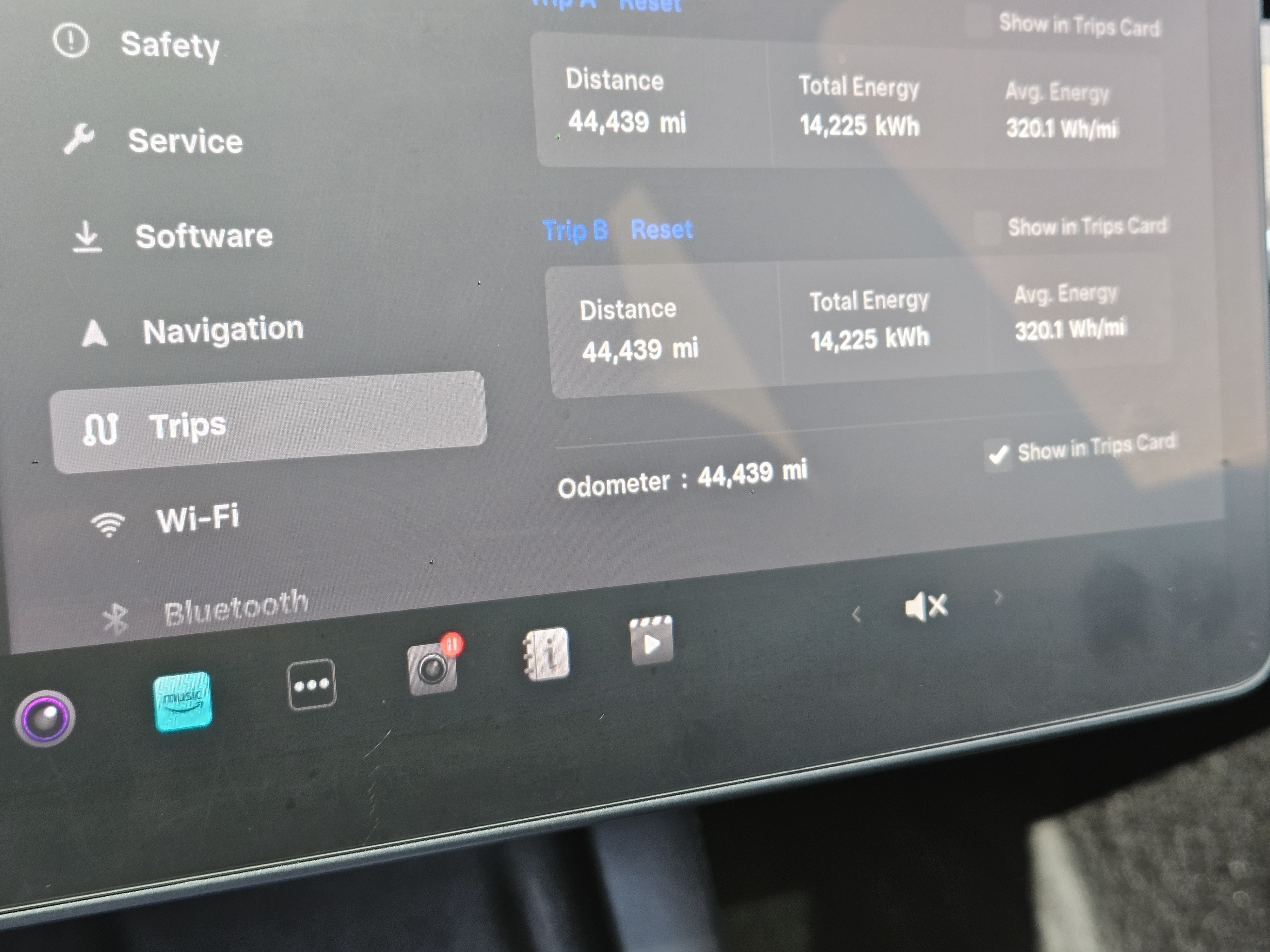 Used 2022 Tesla Model Y Long Range AWD/4WD image 17