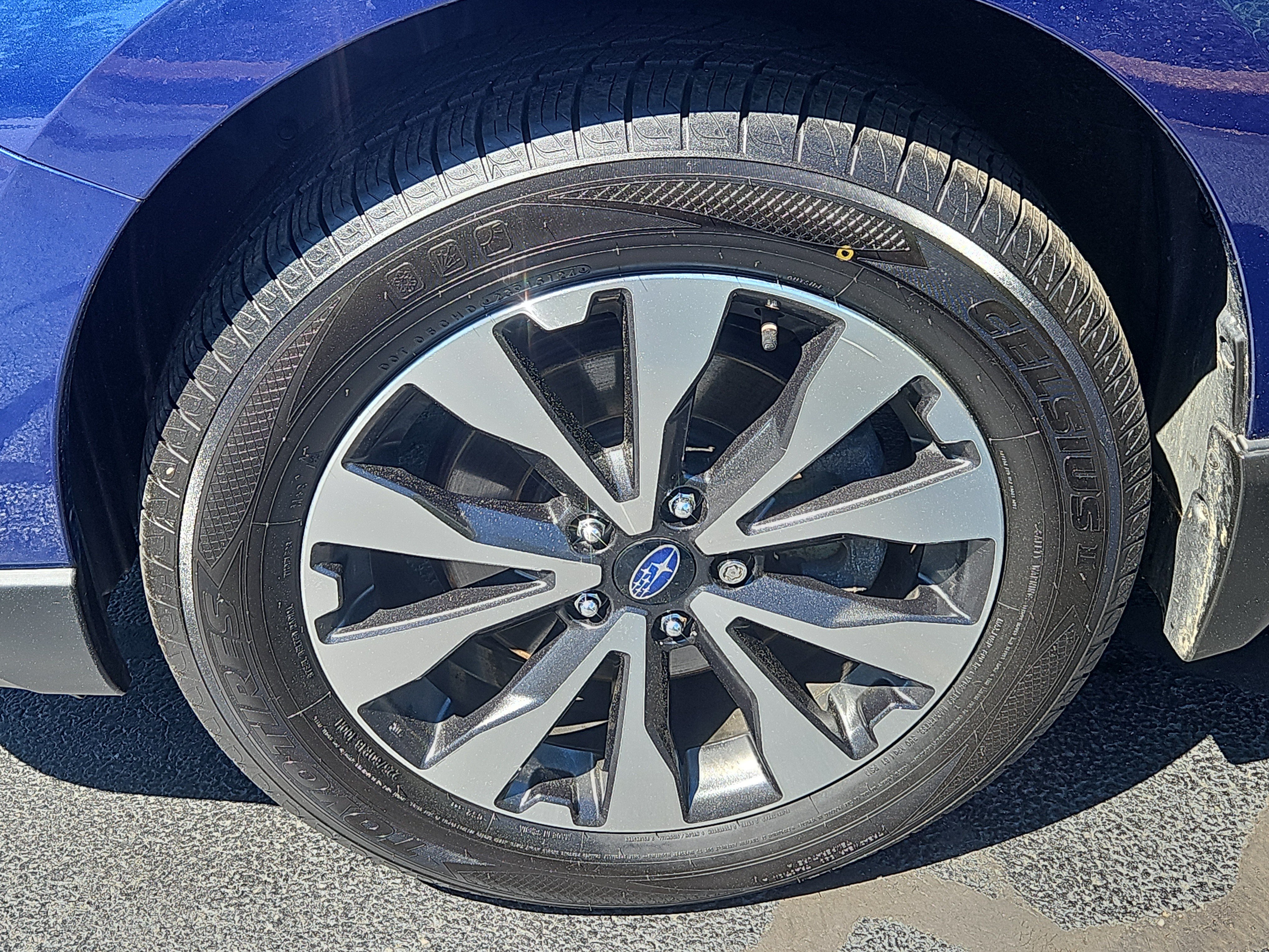 Used 2017 Subaru Outback 2.5i Limited AWD/4WD image 4