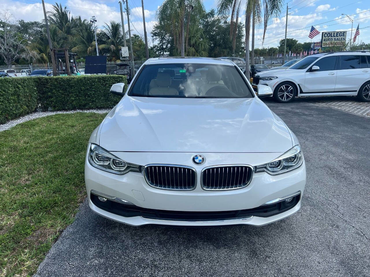 Used 2018 BMW 330i Sedan image 3