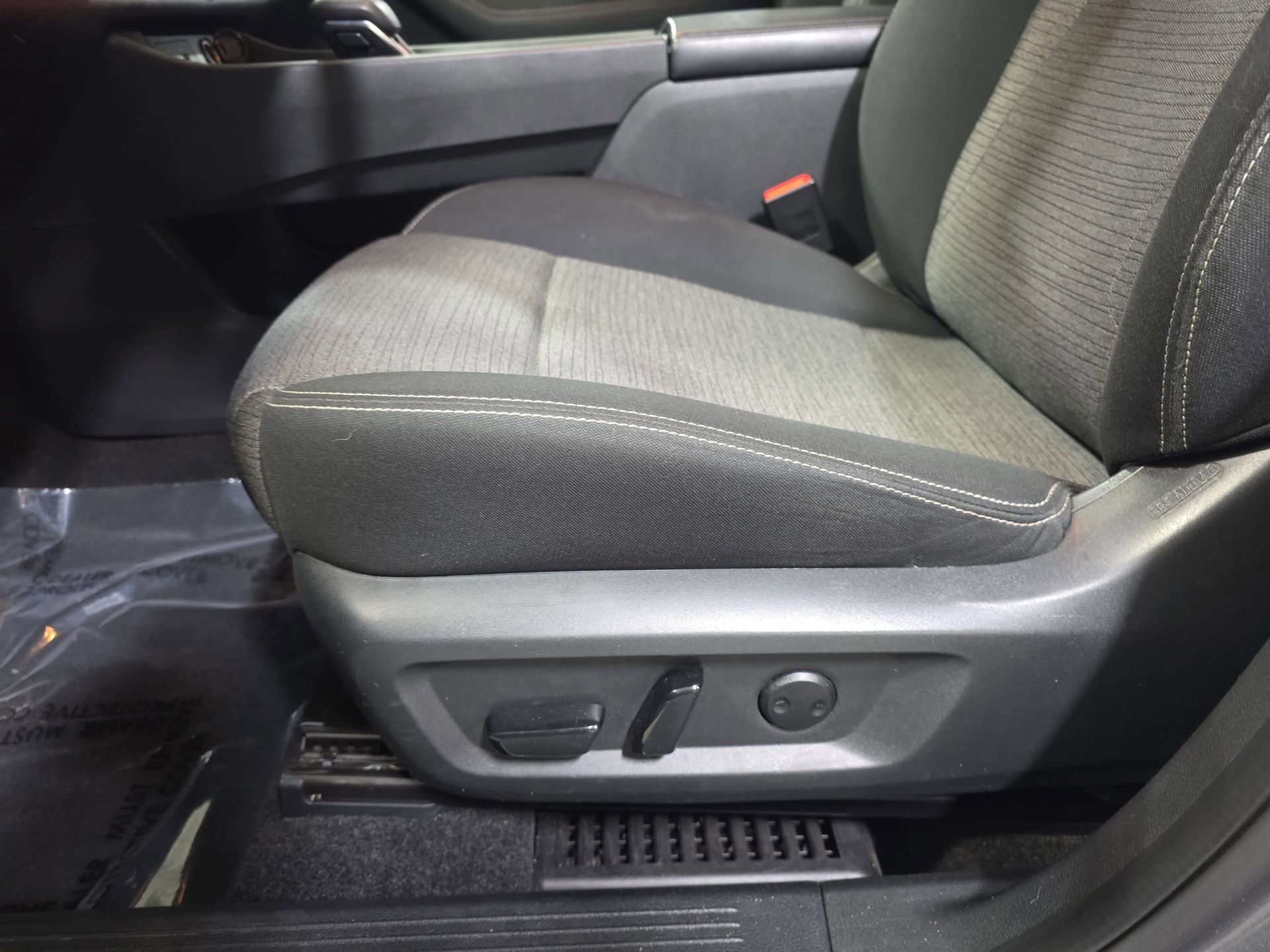 Used 2023 Nissan Rogue SV FWD image 27