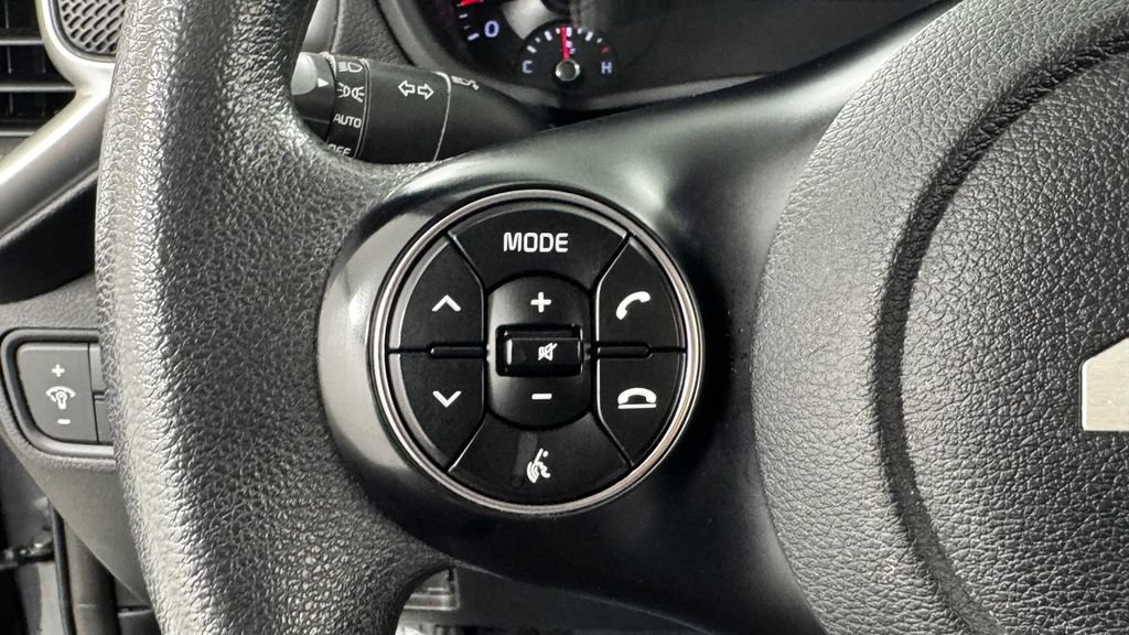 Used 2022 Kia Soul LX w/ Technology Package FWD image 22