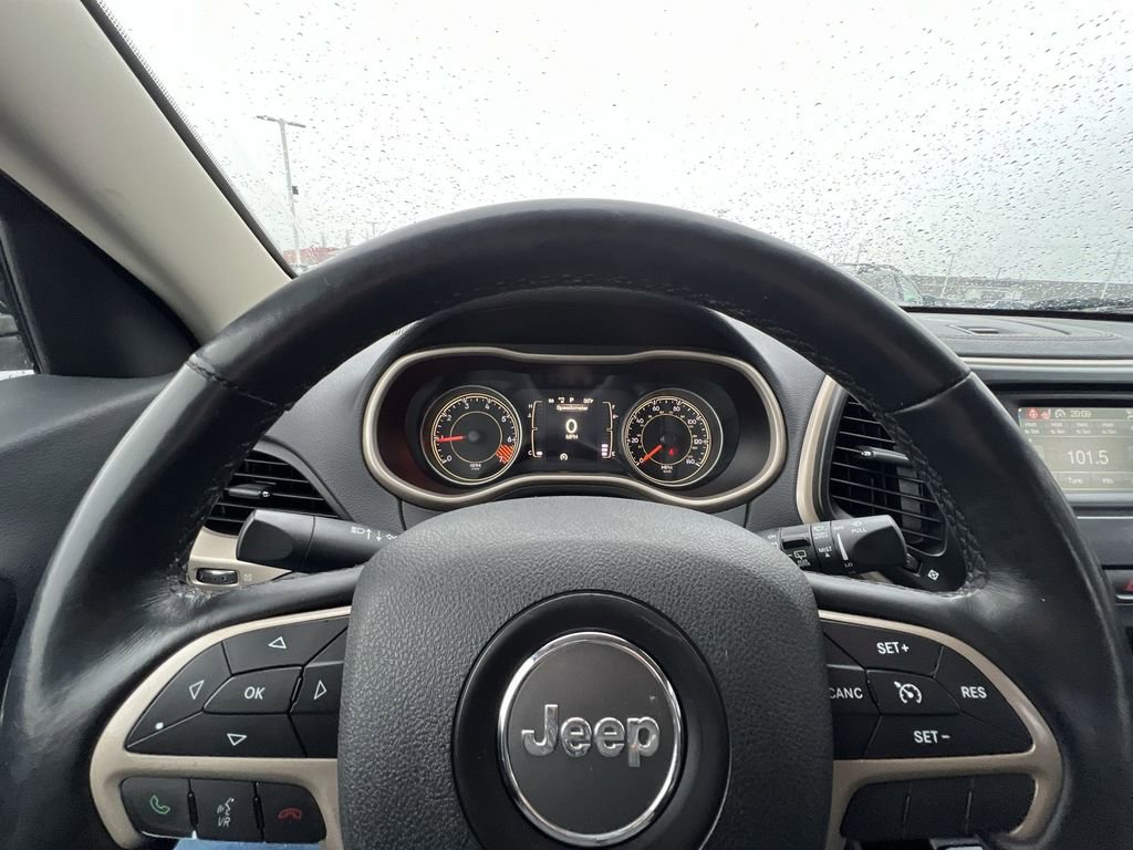 Used 2015 Jeep Cherokee Sport w/ Cold Weather Group image 11
