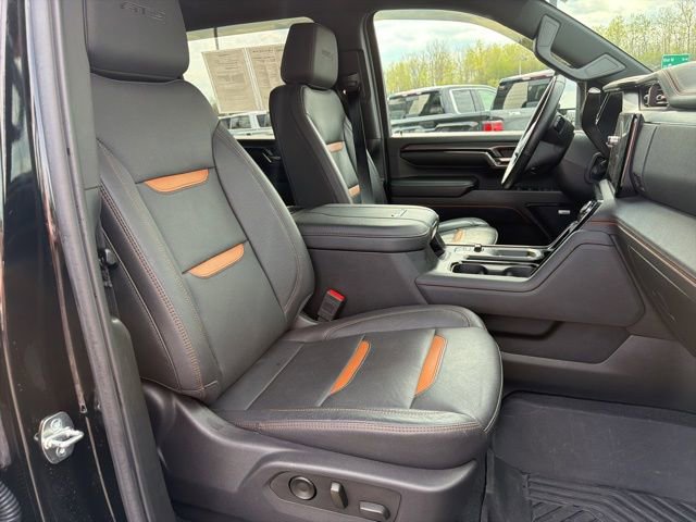 Used 2024 GMC Sierra 2500 AT4 w/ AT4 Premium Plus Package AWD/4WD image 11