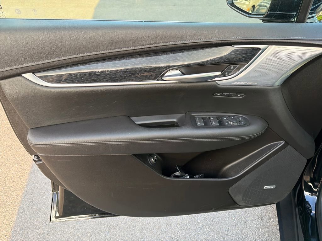 Certified 2023 Cadillac XT5 Premium Luxury AWD/4WD image 4