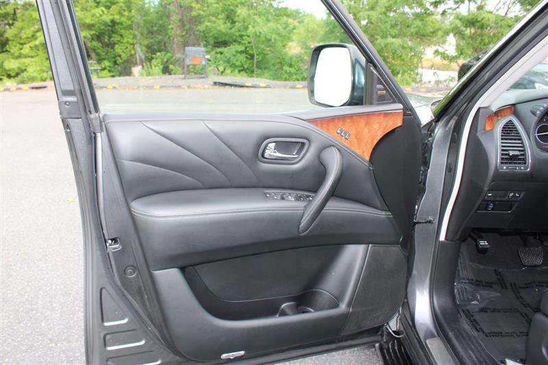 Used 2017 INFINITI QX80 4WD w/ Deluxe Technology Package image 12