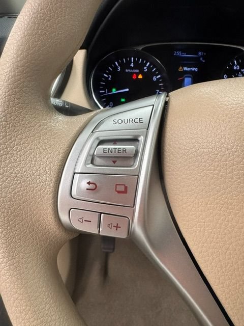Used 2014 Nissan Rogue SV w/ SV Premium Package AWD/4WD image 17