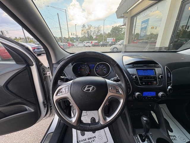 Used 2012 Hyundai Tucson Limited FWD image 20