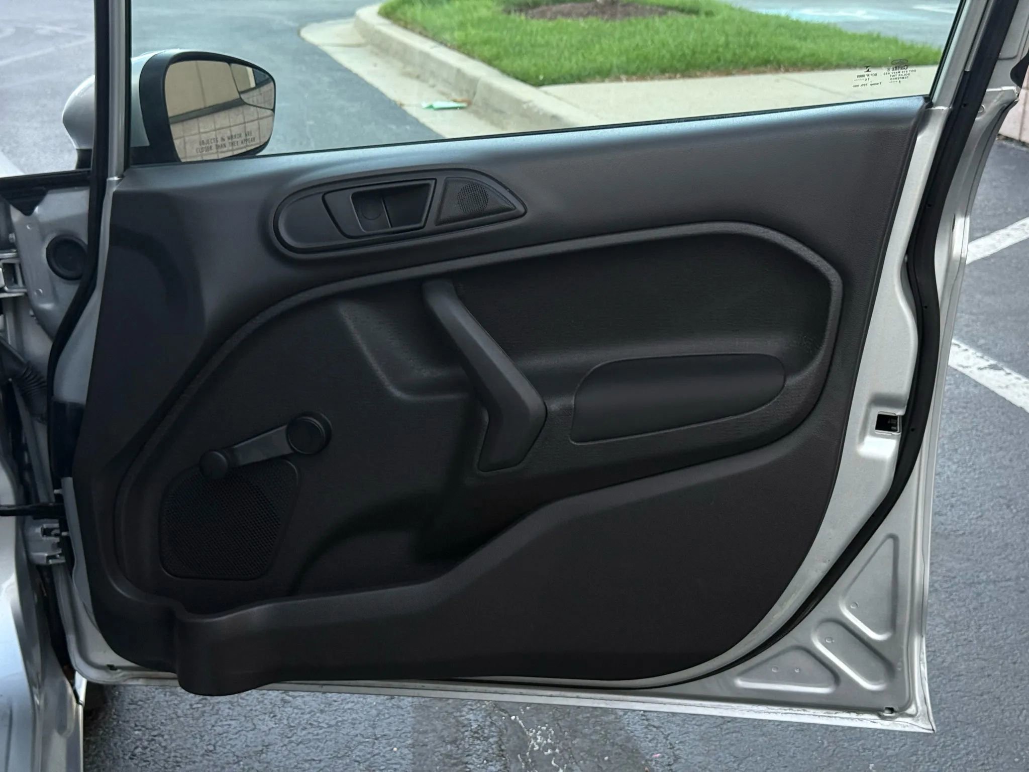 Used 2015 Ford Fiesta S image 22