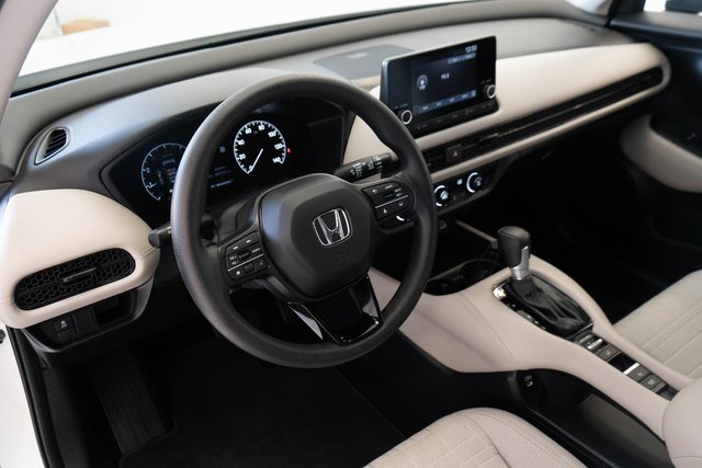 Certified 2025 Honda HR-V LX image 3