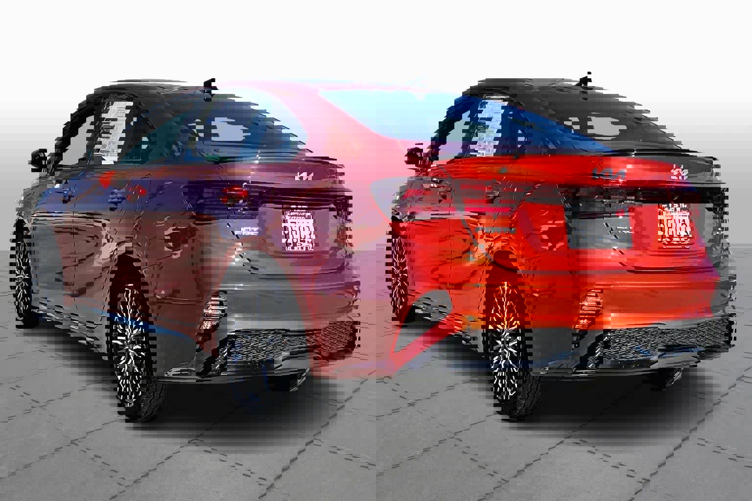 Used 2023 Kia Forte GT-Line w/ GT-Line Premium Package image 11