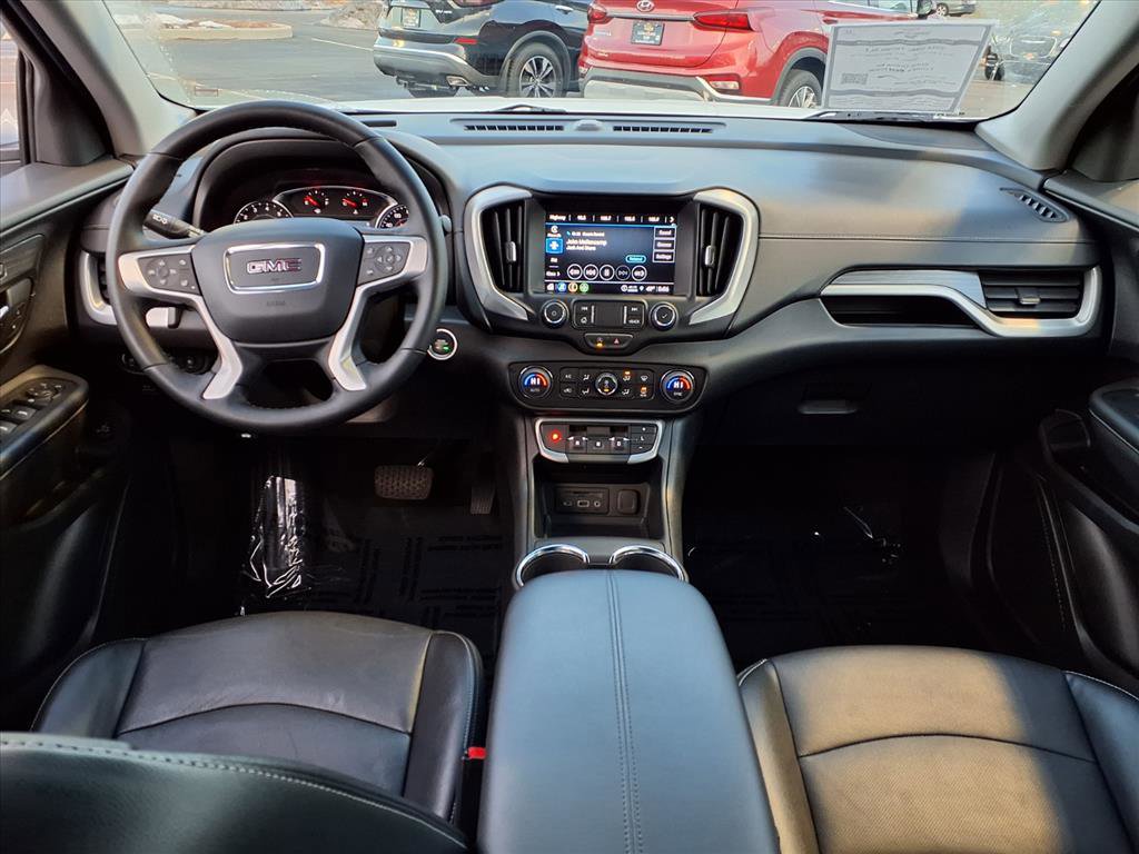 Used 2024 GMC Terrain SLT image 5