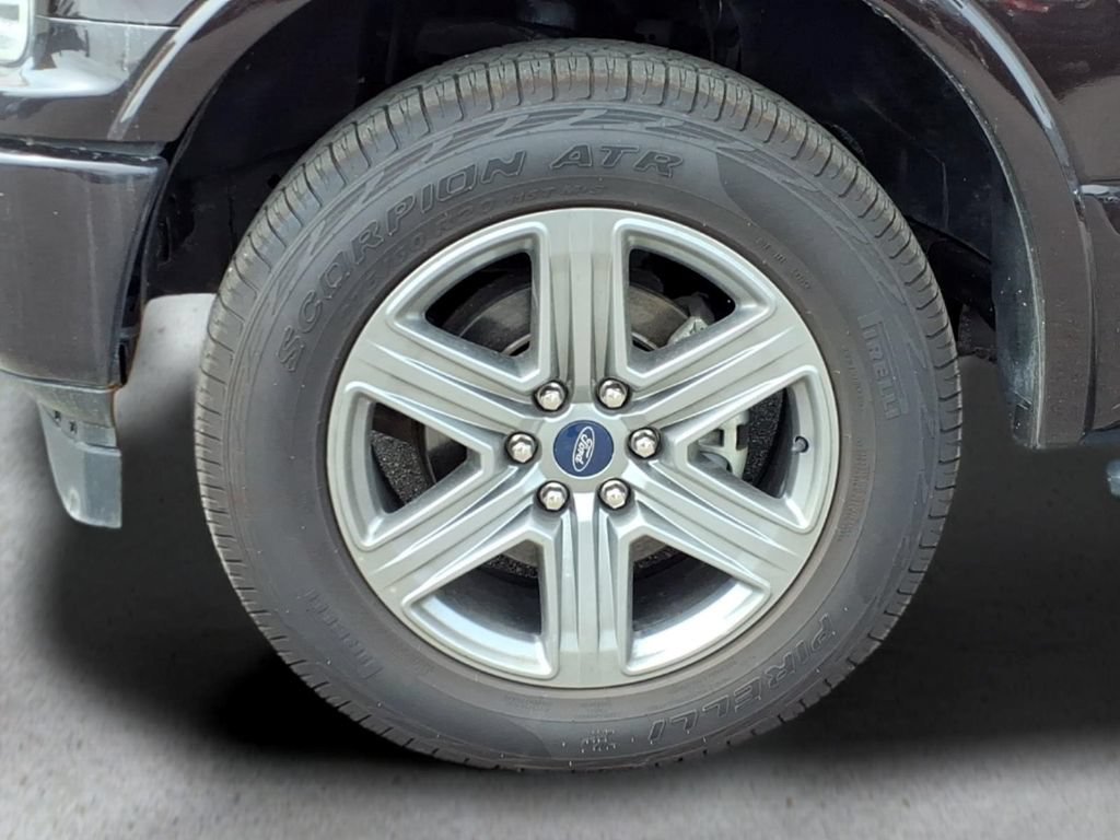 Used 2019 Ford F150 XLT w/ Equipment Group 302A Luxury AWD/4WD image 24