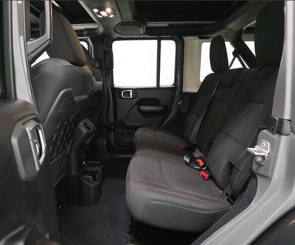 Used 2019 Jeep Wrangler Unlimited Rubicon w/ Uconnect 4C Nav & Sound Group AWD/4WD image 6