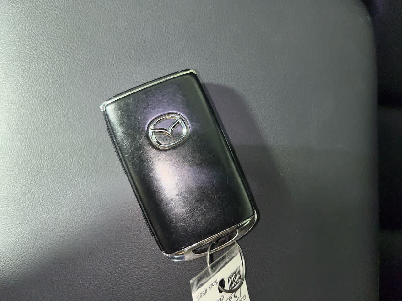 Used 2019 MAZDA MAZDA3 Hatchback w/ Preferred Package FWD image 24