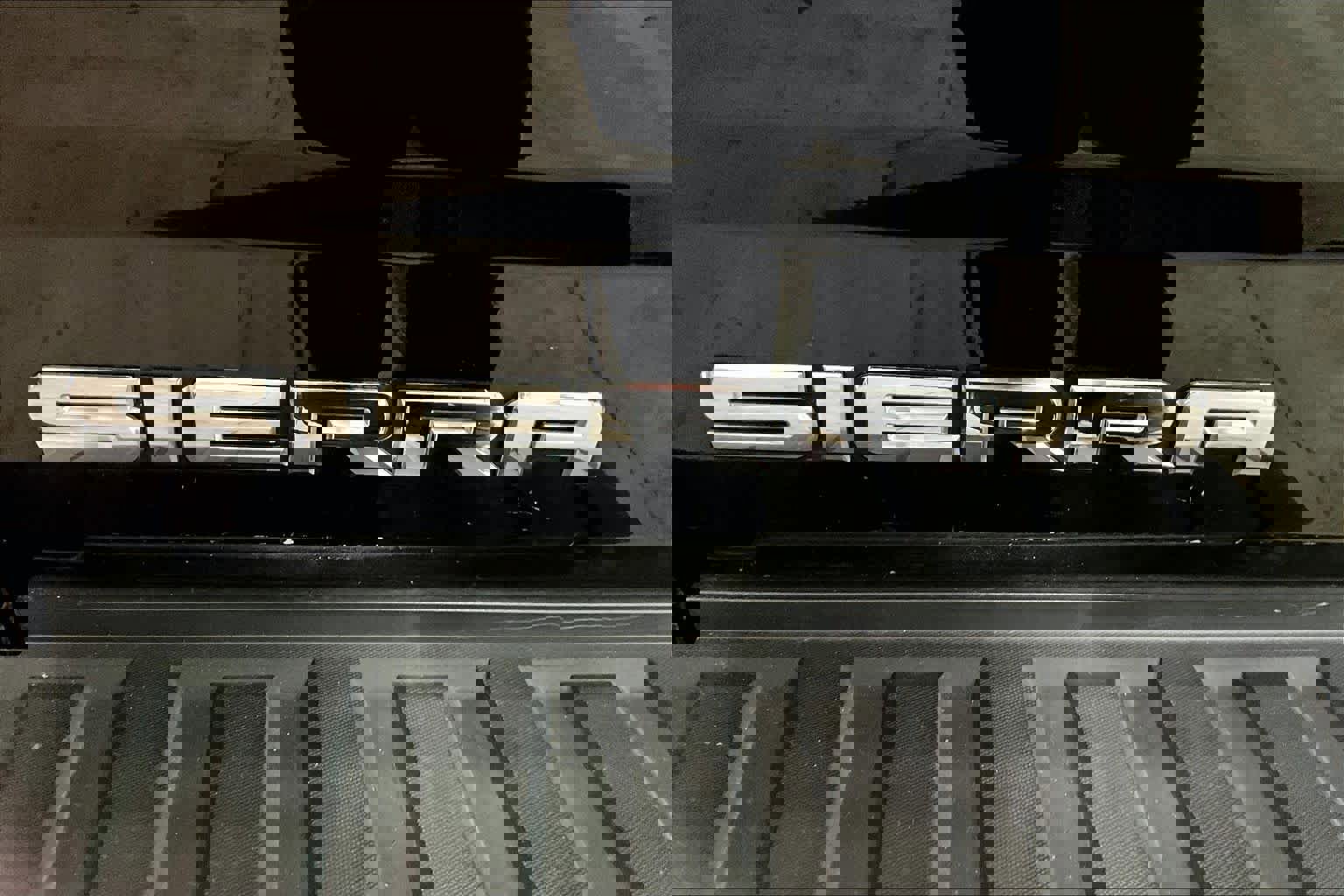 Used 2018 GMC Sierra 1500 Denali w/ Denali Ultimate Package image 10