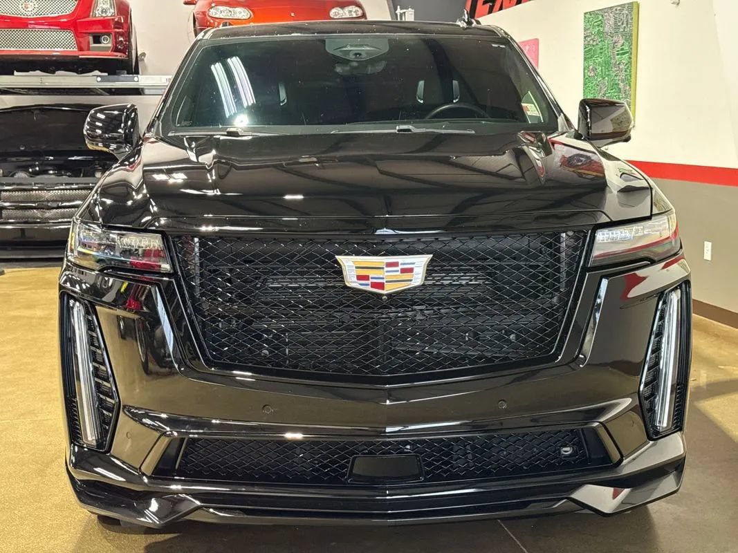 Used 2023 Cadillac Escalade ESV V AWD/4WD image 59