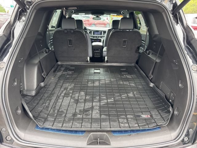 Used 2024 Buick Enclave Essence AWD/4WD image 21