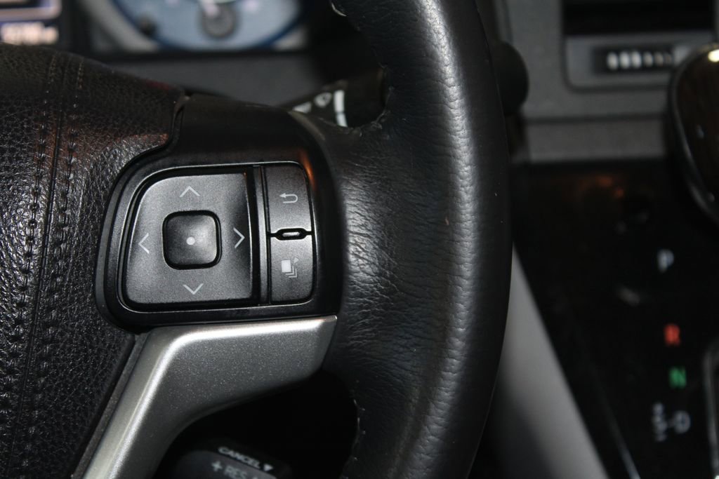 Used 2017 Toyota Sienna XLE Premium image 20