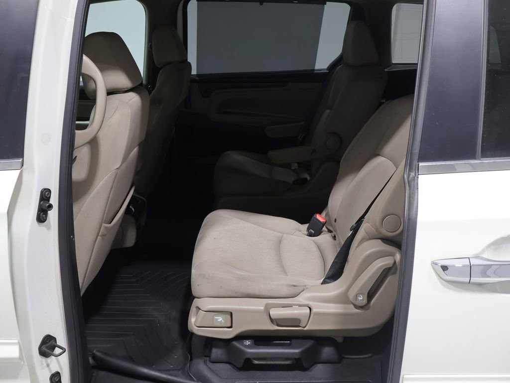 Used 2019 Honda Odyssey EX image 18