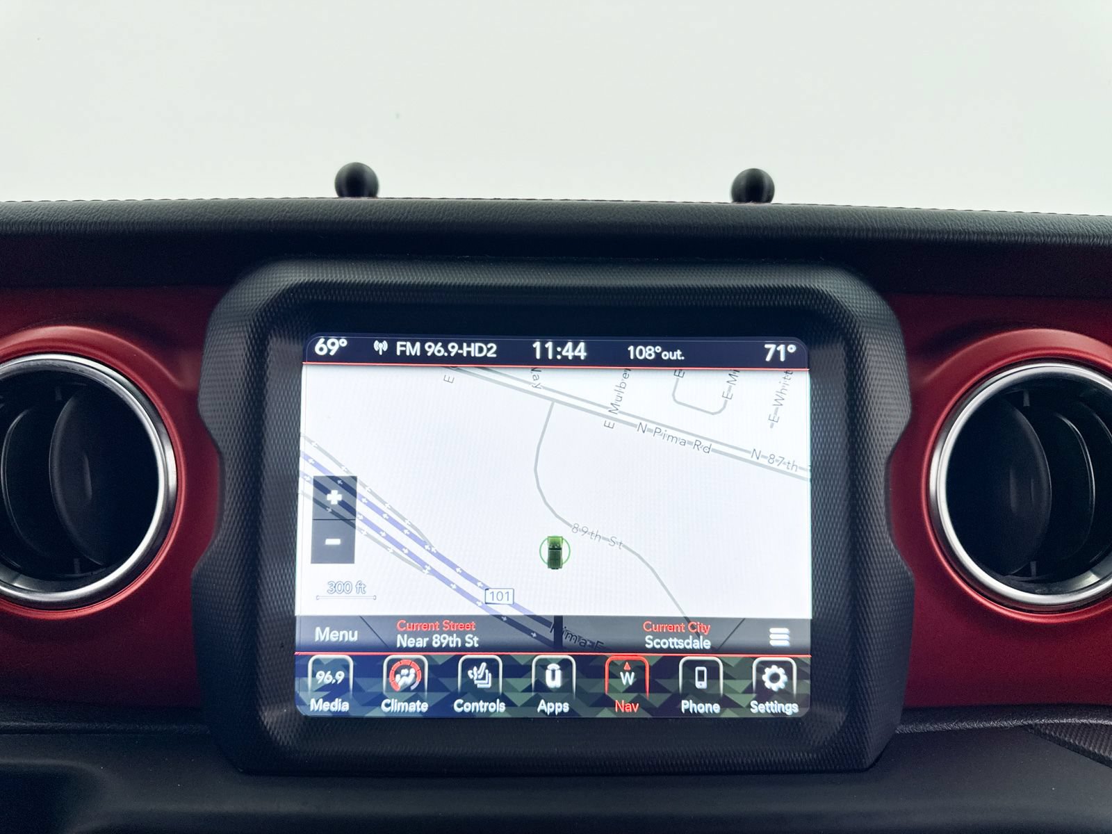 Used 2021 Jeep Wrangler Unlimited Rubicon AWD/4WD image 4