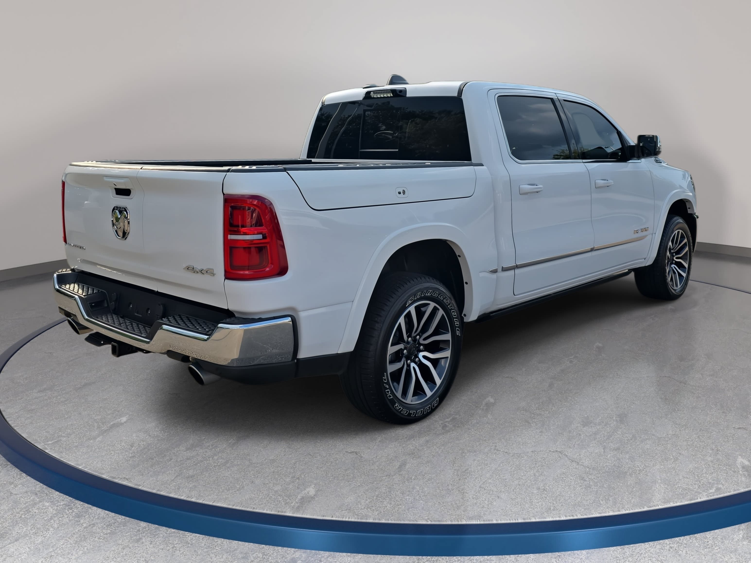 Used 2025 RAM 1500 Limited AWD/4WD image 5