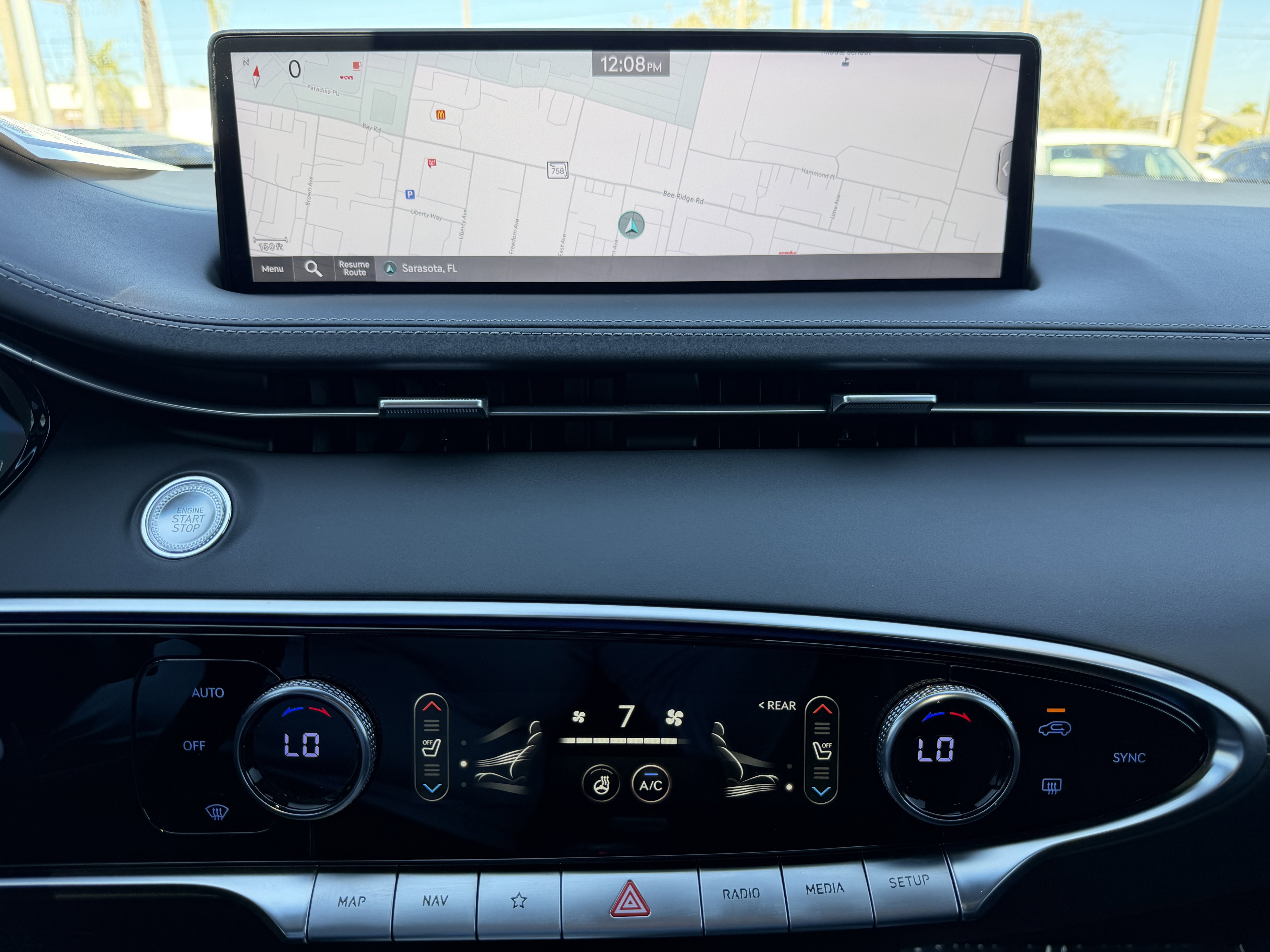 Used 2023 Genesis GV70 2.5T w/ Sport Prestige Package image 19