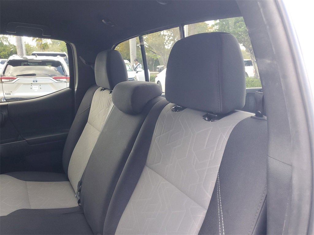 Used 2021 Toyota Tacoma TRD Off-Road image 11