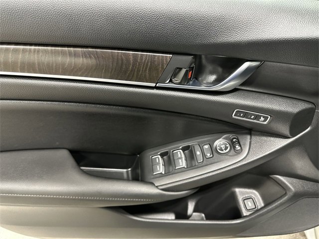 Used 2021 Honda Accord EX-L image 17