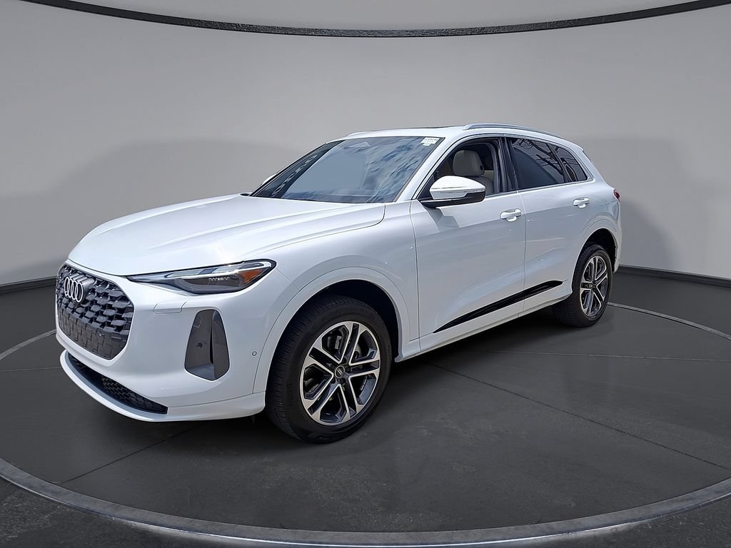 Used 2025 Audi Q5 Premium AWD/4WD image 3