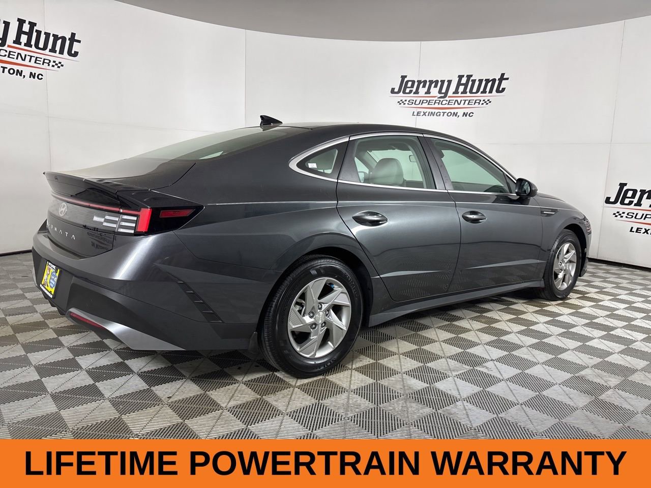 Used 2025 Hyundai Sonata SE image 5