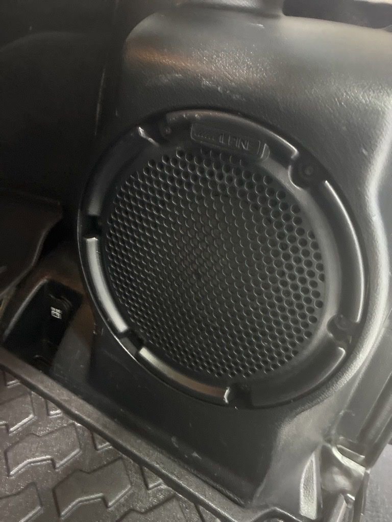 Used 2014 Jeep Wrangler Unlimited Sahara w/ Connectivity Group image 26