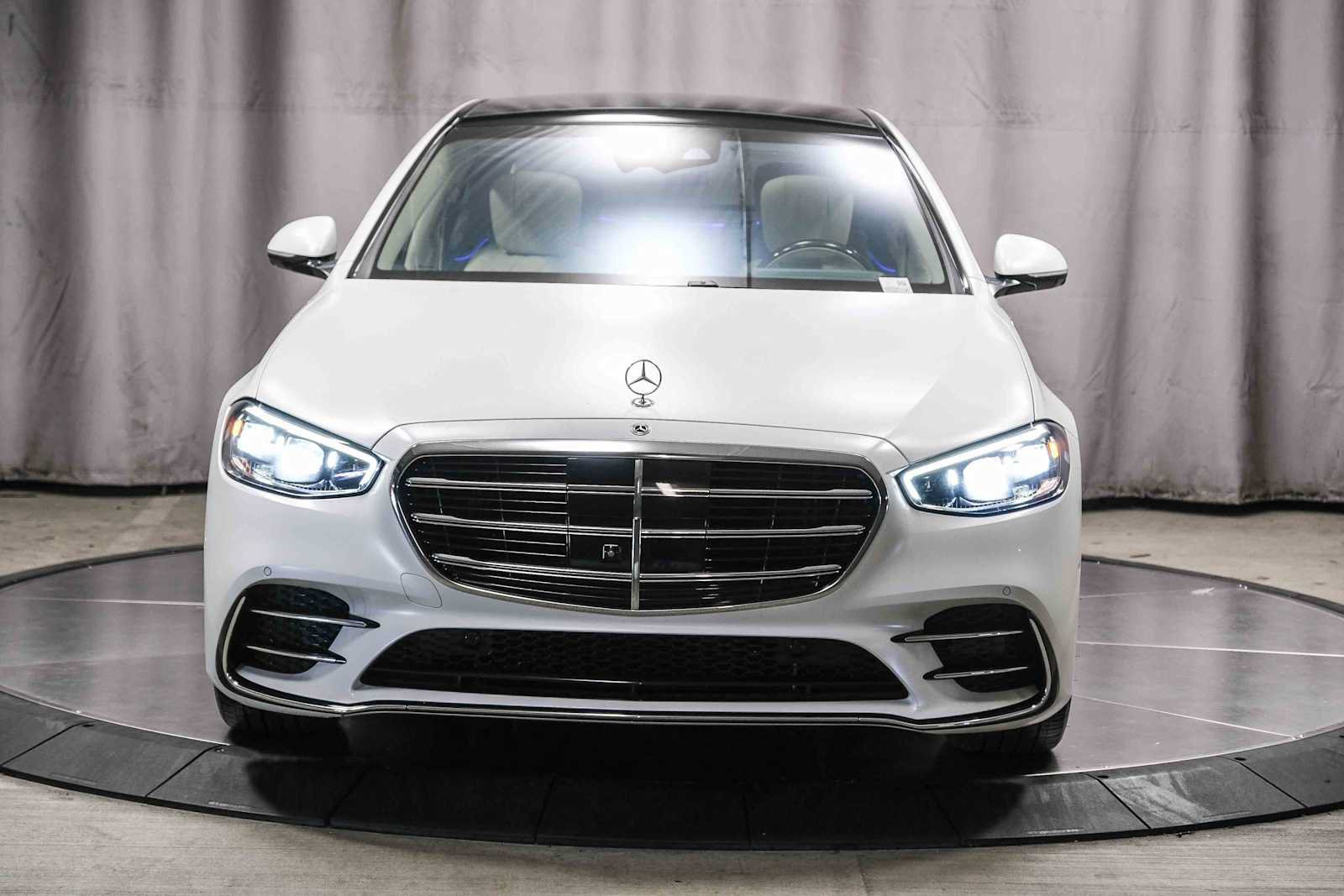 Certified 2024 Mercedes-Benz S 580e 4MATIC Sedan w/ AMG Line image 6