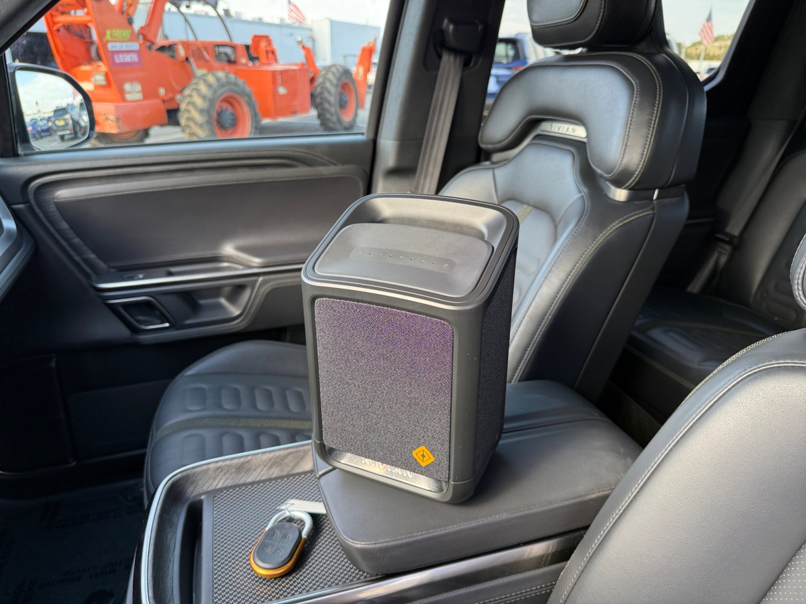 Used 2023 Rivian R1T Adventure image 21