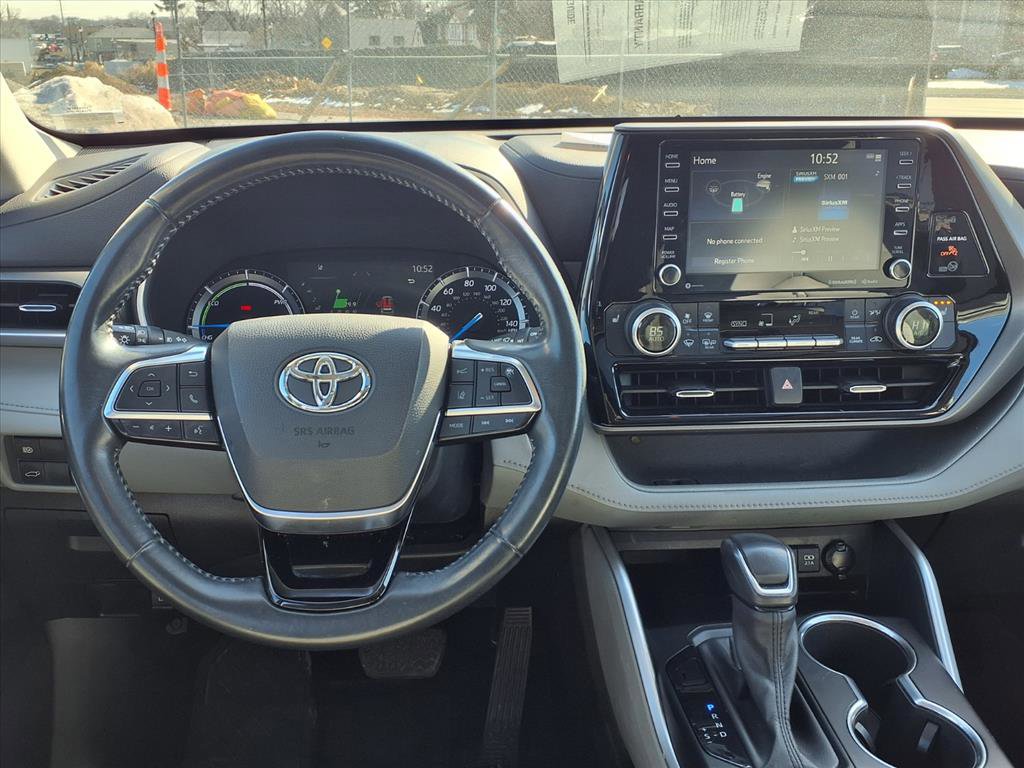 Certified 2021 Toyota Highlander XLE image 5