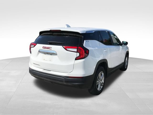 Certified 2024 GMC Terrain SLE FWD image 2