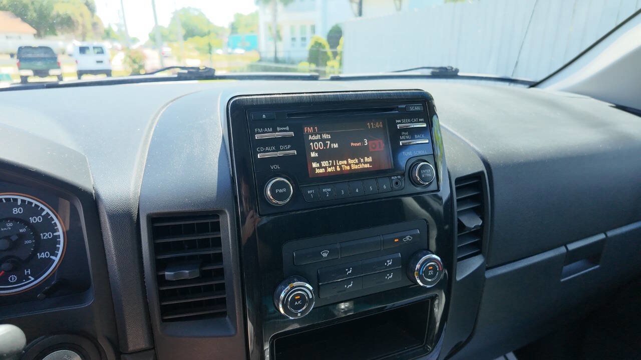 Used 2014 Nissan Titan SV w/ SV Value Truck Package RWD image 14