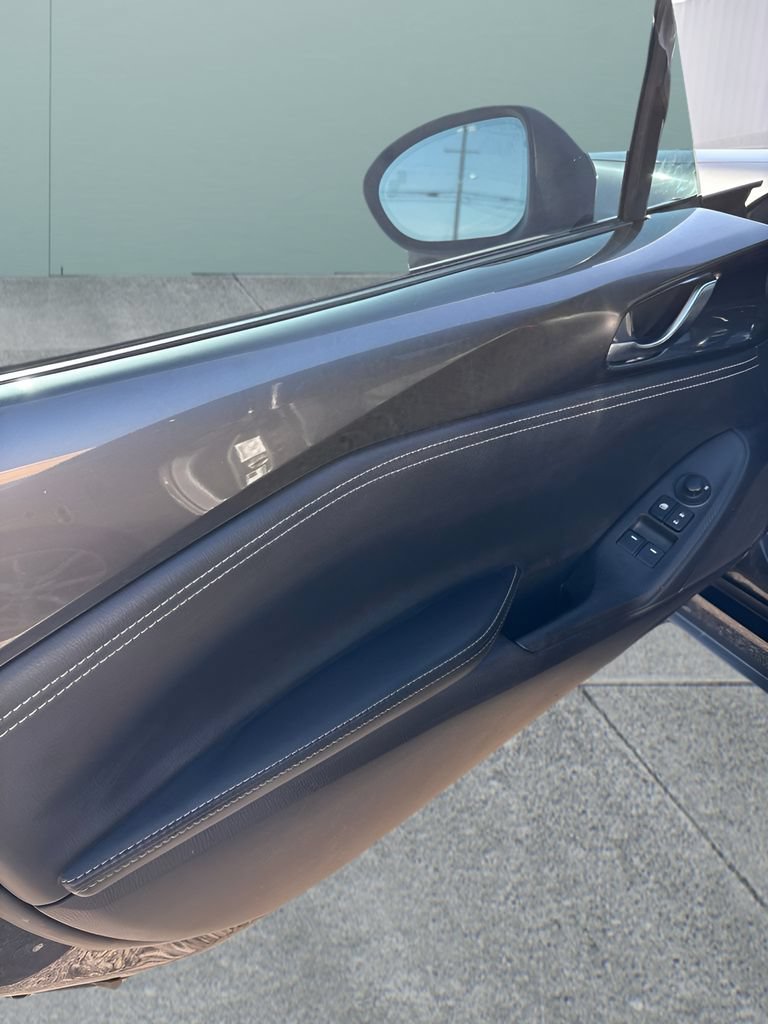 Used 2021 MAZDA MX-5 Miata RF Grand Touring RWD image 11